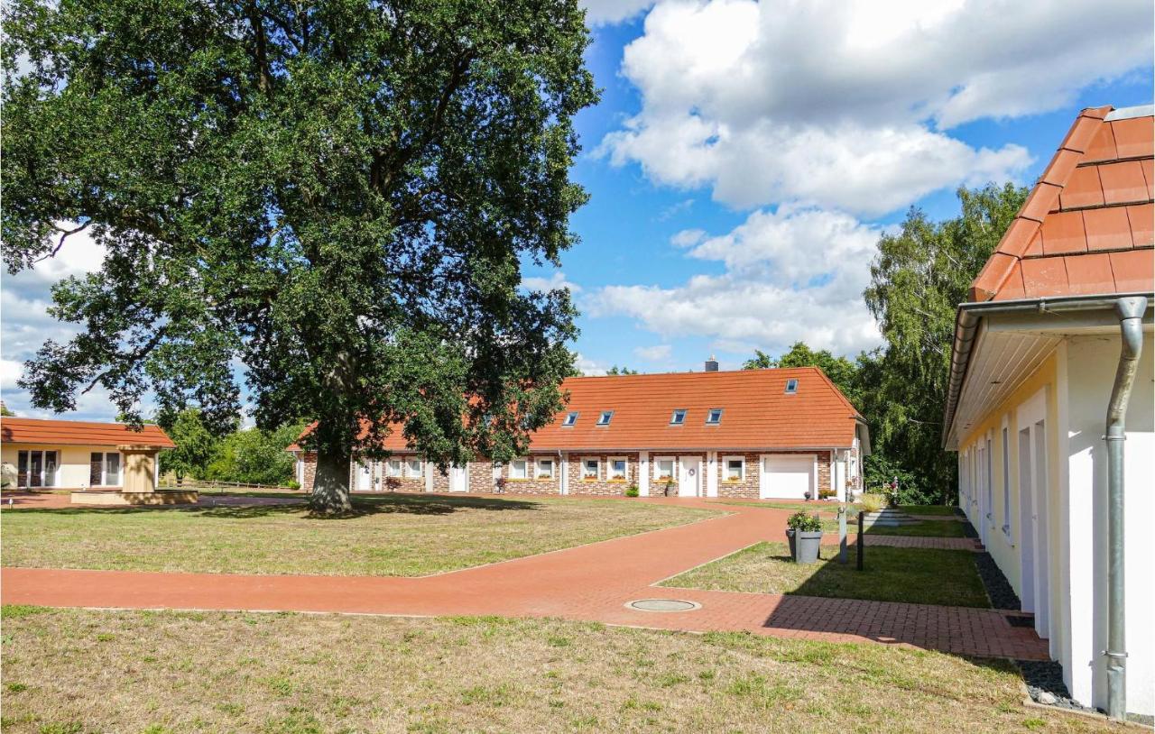 Lovely Apartment In Passow Ot Charlottenho Zahren Eksteriør bilde
